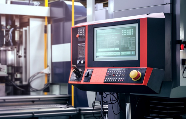 เราควบคุมเครื่อง CNC2